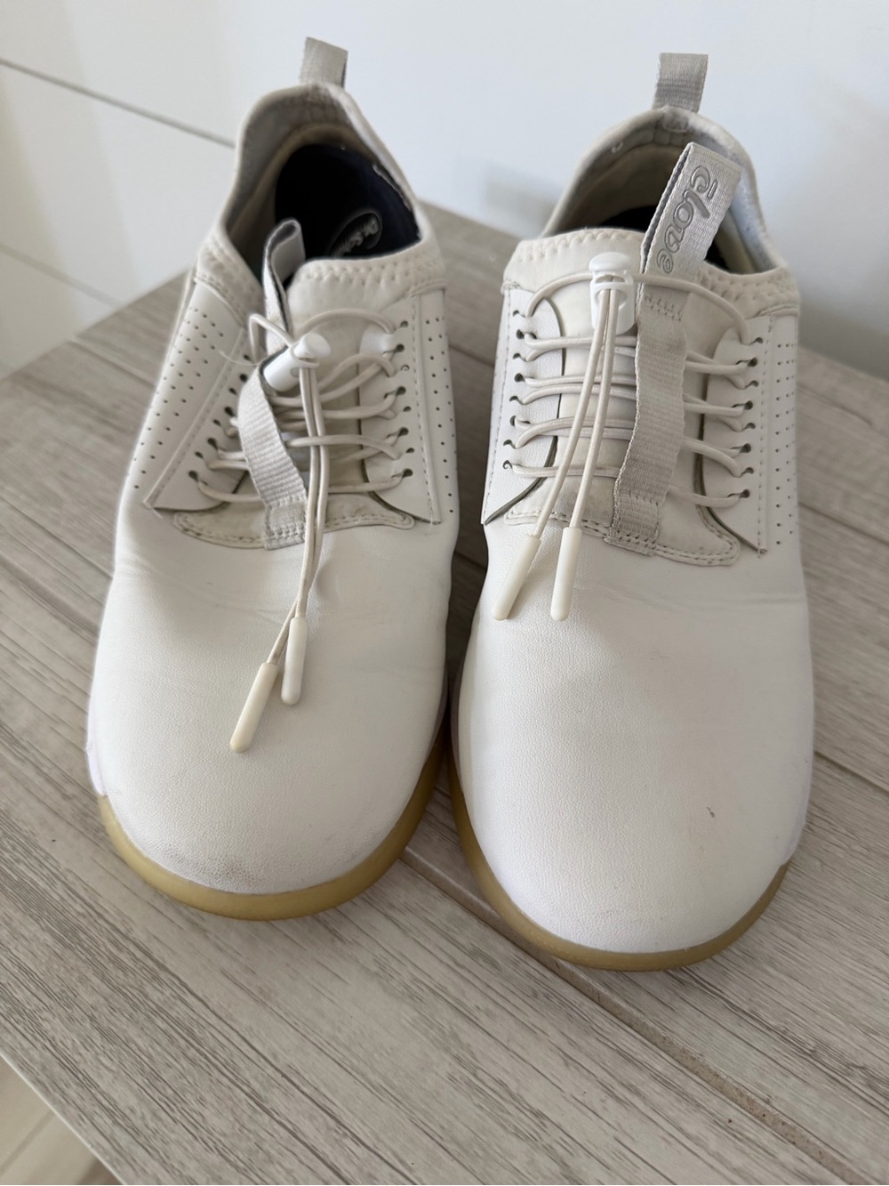 Clove nursing shoe